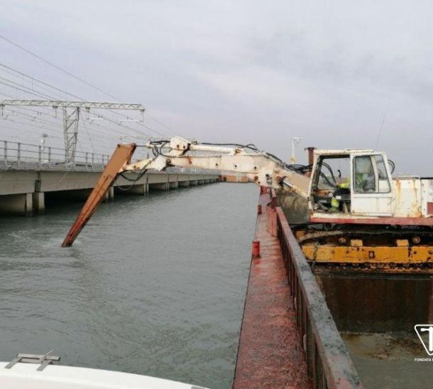 Impresa Silvio Pierobon - Realizzazioni - Consolidamento e dragaggio arcate ponte della Libertà | Venezia