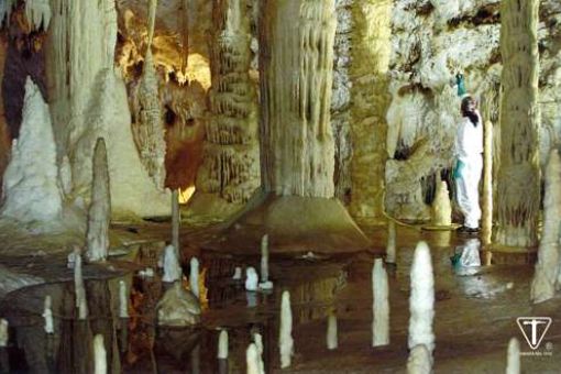 Impresa Pierobon srl - Realizzazioni - Interventi conservativi Grotte di Frasassi | Genga (AN)